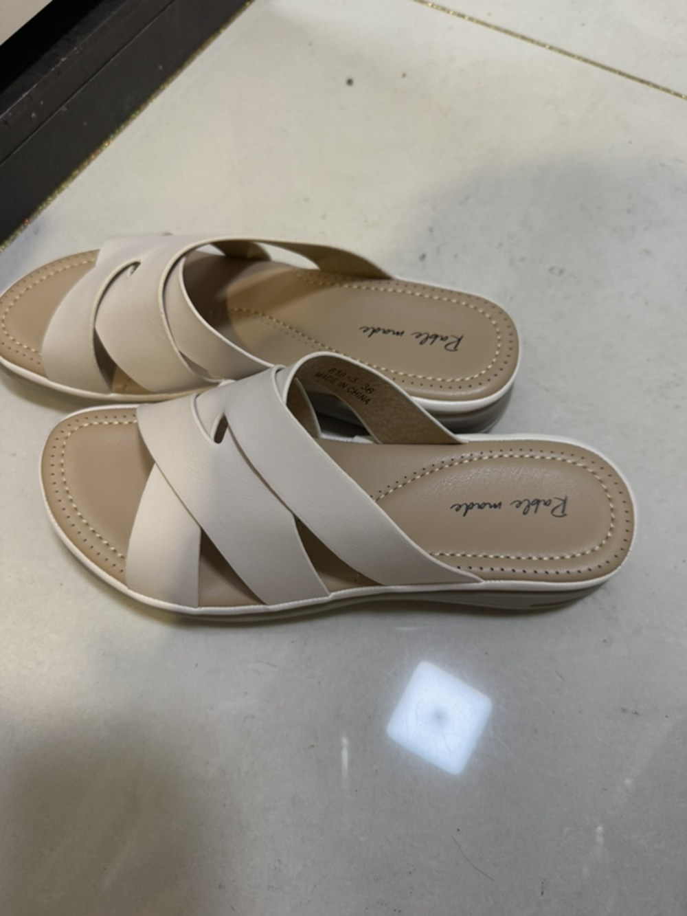 라블 여성용 발편한 쿠션슬리퍼 4cm 구매 후기 이미지